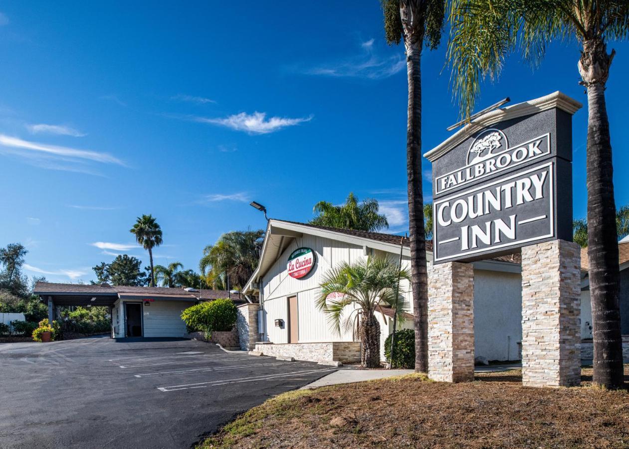 Fallbrook Country Inn Exterior photo