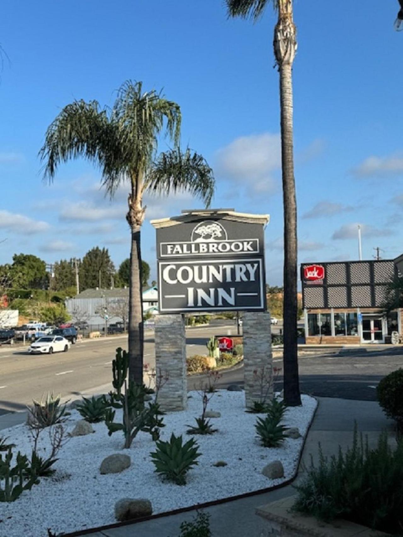 Fallbrook Country Inn Exterior photo