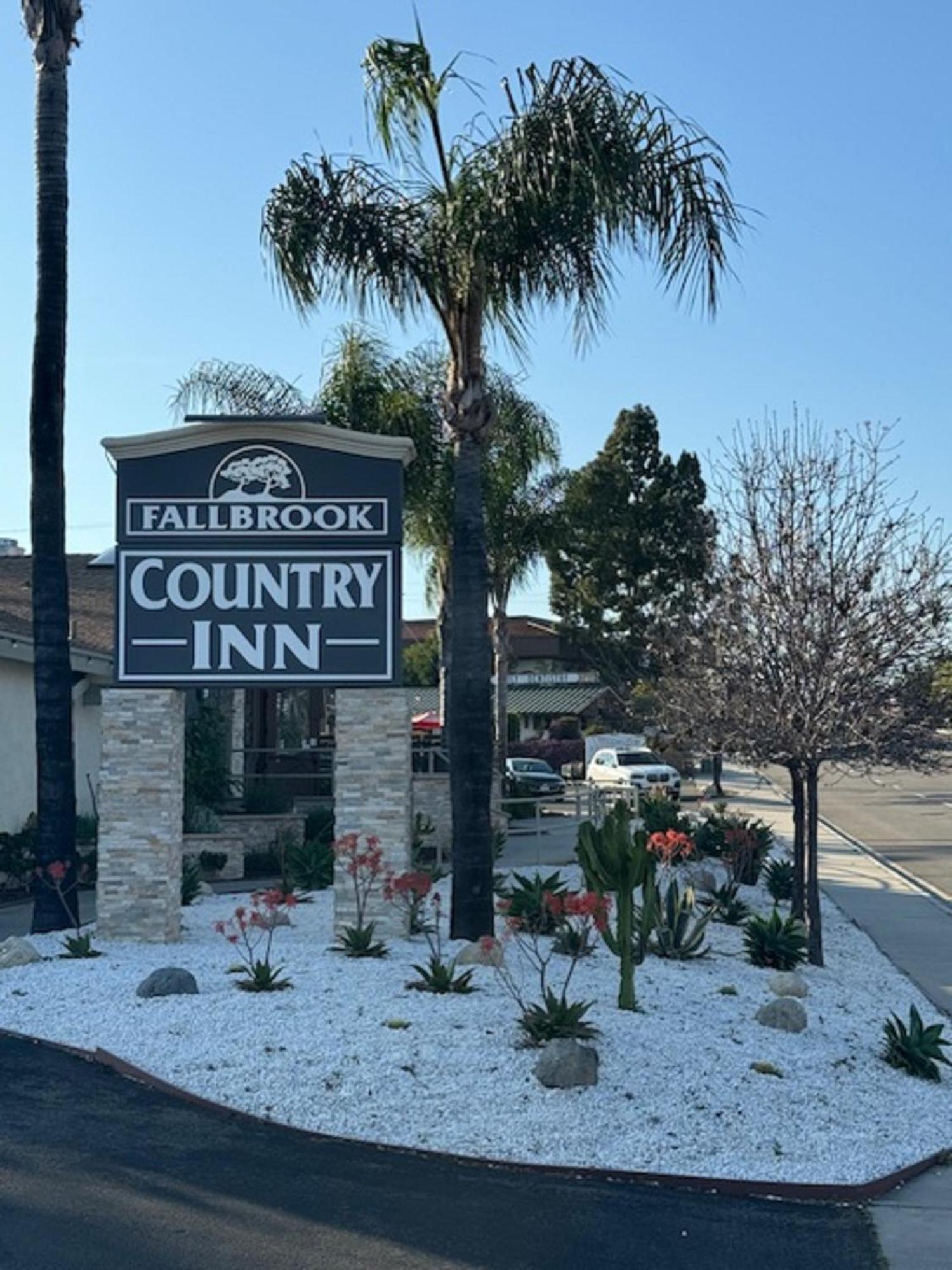 Fallbrook Country Inn Exterior photo